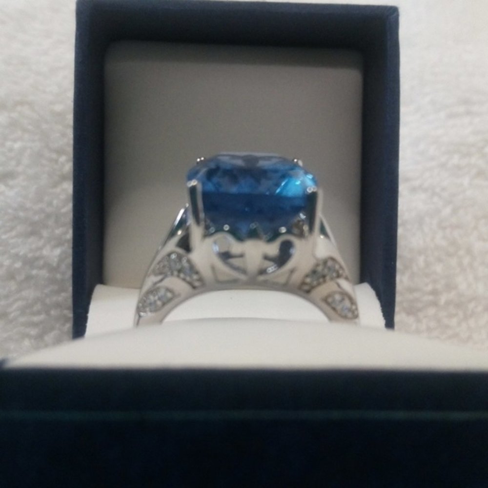 Sterling Silver CZ setting Large Light Blue Stone Ring Fancy Size 9 Cocktail - Picture 10 of 12